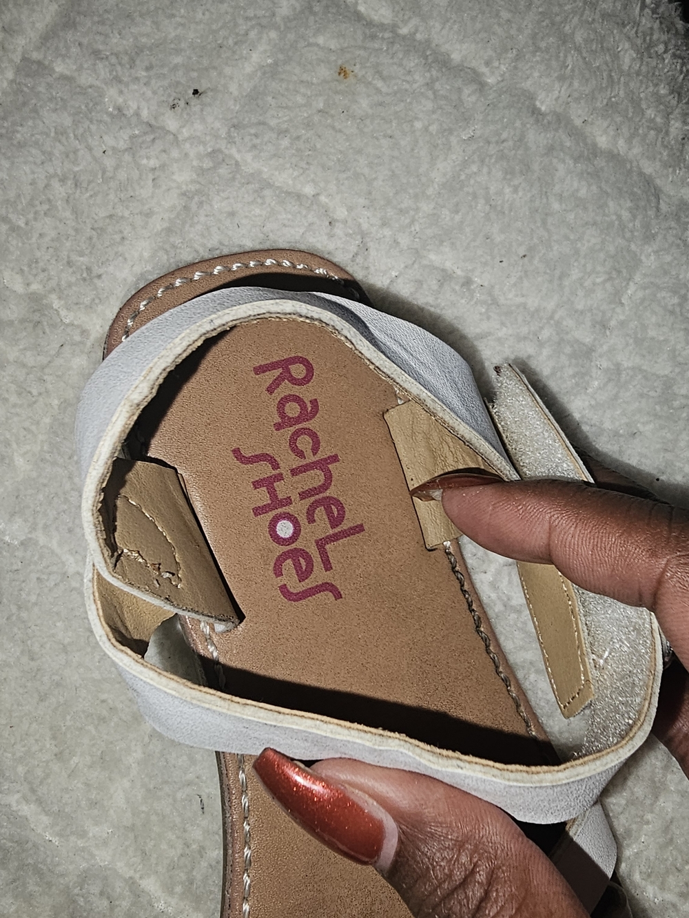 White Floral Girls' Sandals with Velcro Strap - Picture 3 of 6